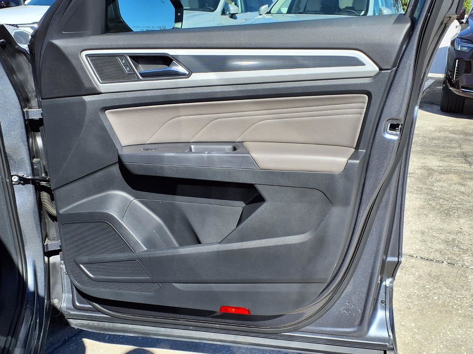 Used 2021 Volkswagen Atlas SEL R-Line image 13