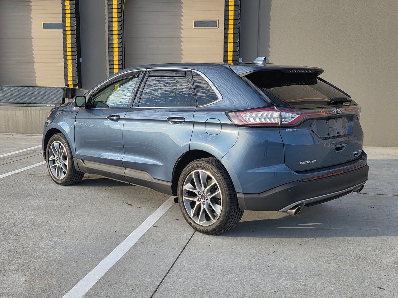 Used 2018 Ford Edge Titanium w/ Equipment Group 301A image 7