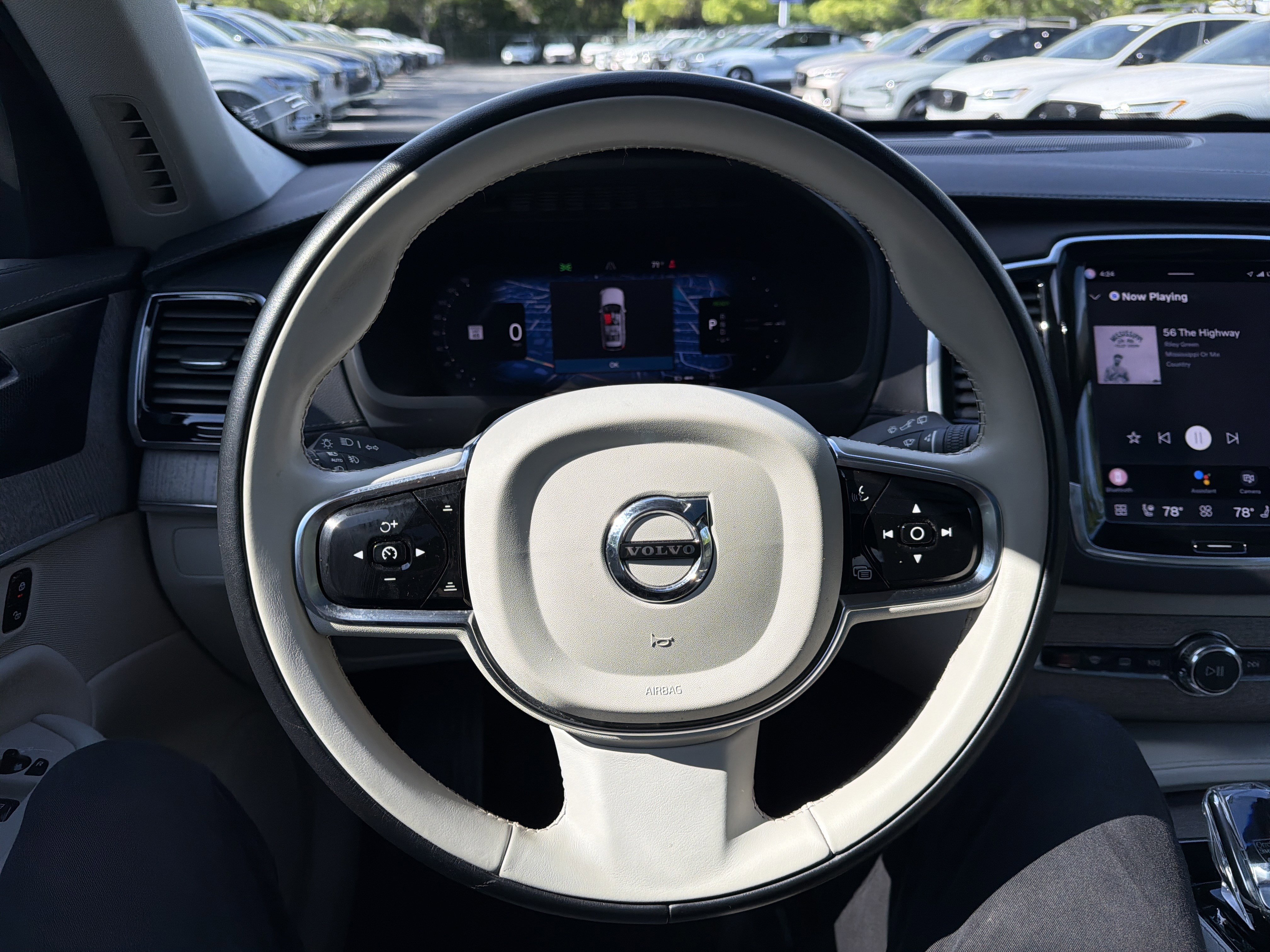 Certified 2024 Volvo XC90 T8 Ultimate w/ Protection Package Premier image 18