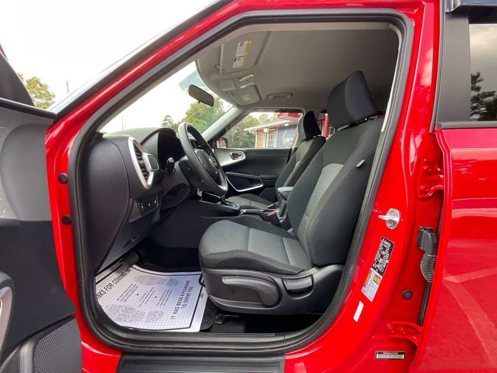 Used 2020 Kia Soul LX image 14