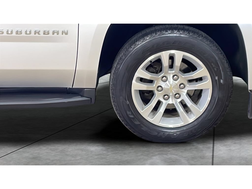 Used 2018 Chevrolet Suburban LT AWD/4WD image 21