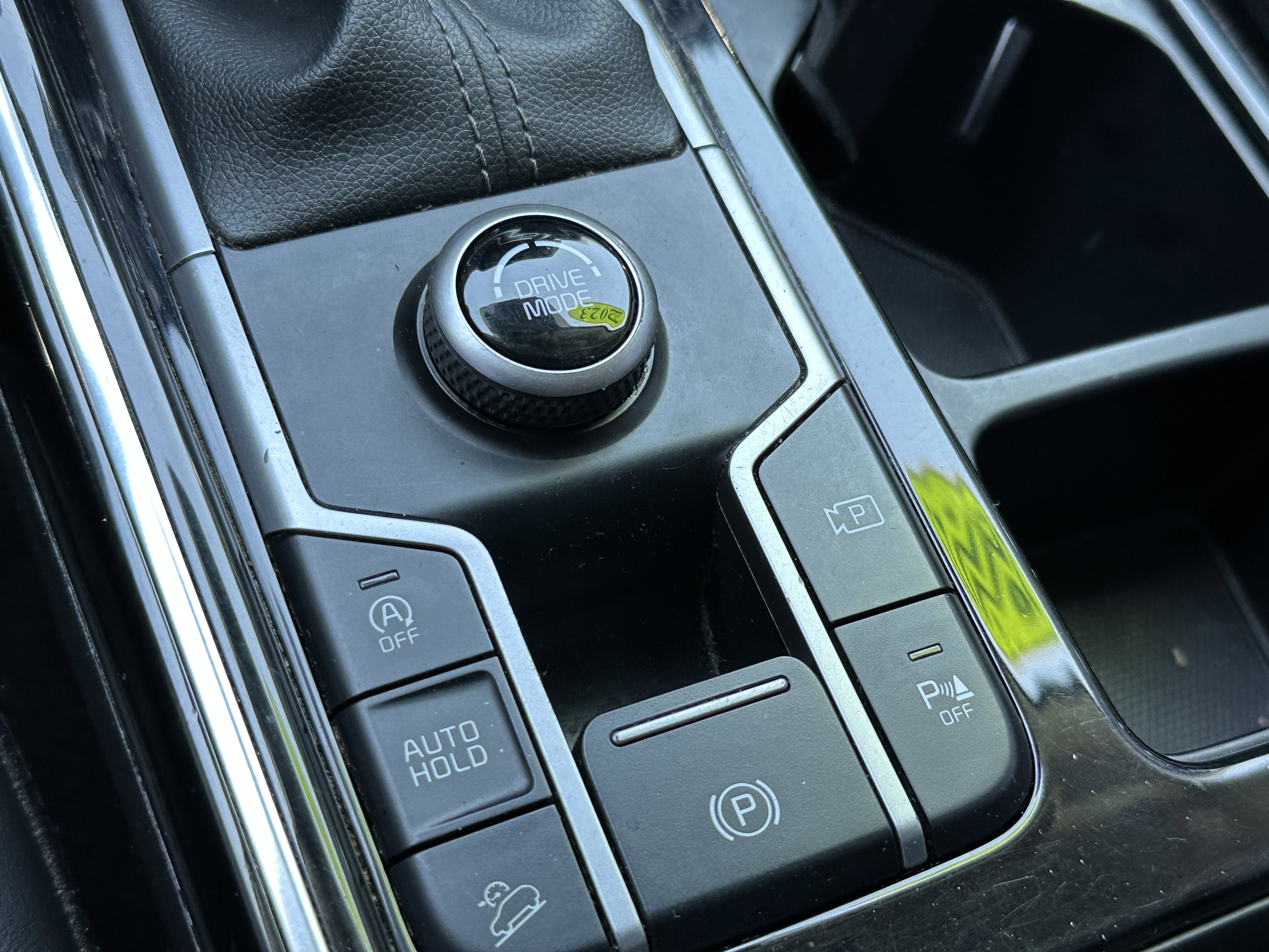 Certified 2023 Kia Sorento SX FWD image 35