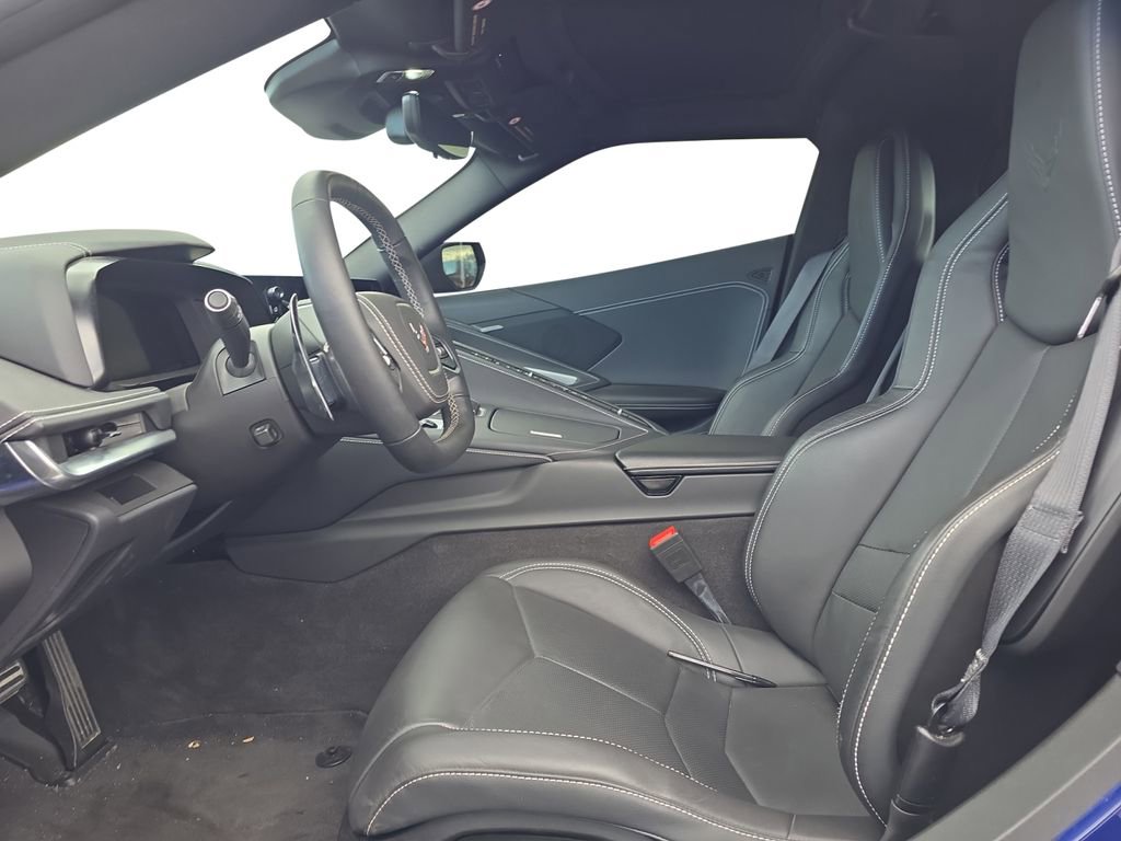 Used 2025 Chevrolet Corvette Stingray Coupe w/ 1LT image 10