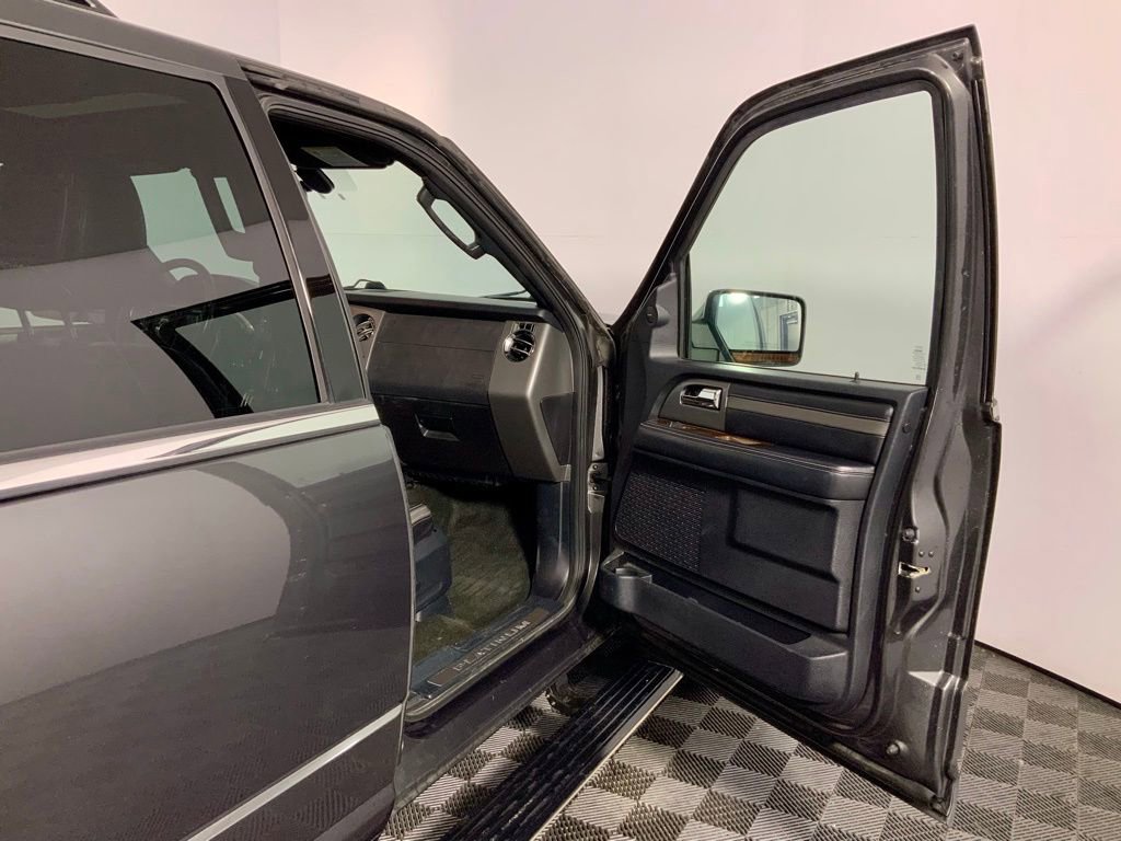 Used 2016 Ford Expedition EL Platinum image 33