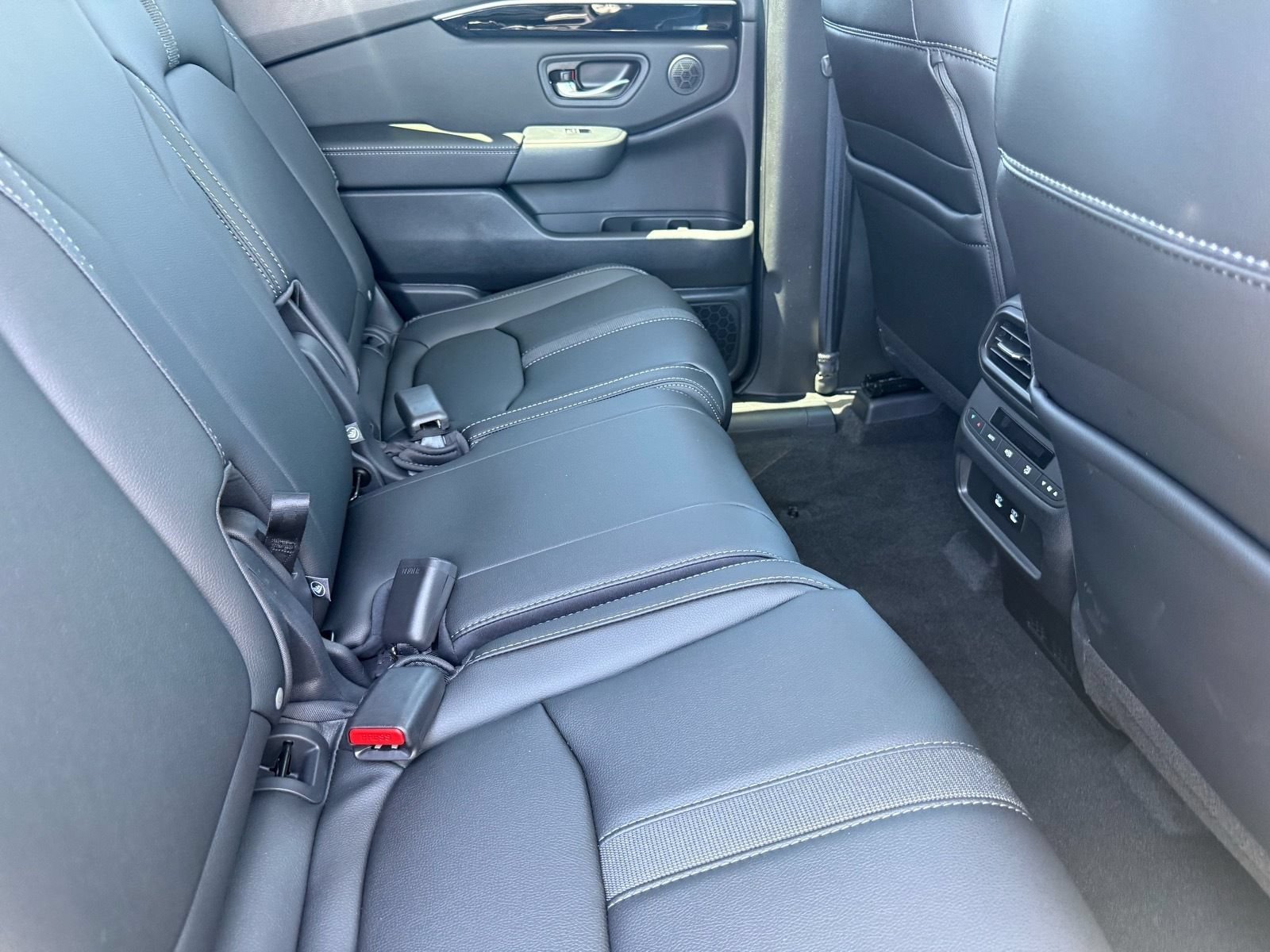 Used 2026 Honda Pilot EX-L image 30