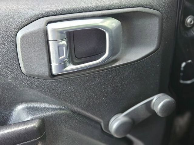 Used 2021 Jeep Wrangler Sport image 21