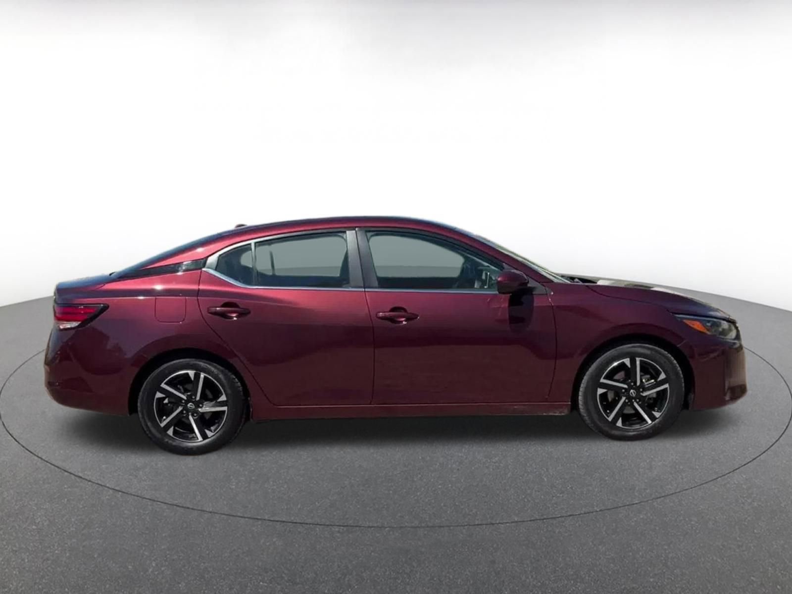 Used 2024 Nissan Sentra SV FWD image 16