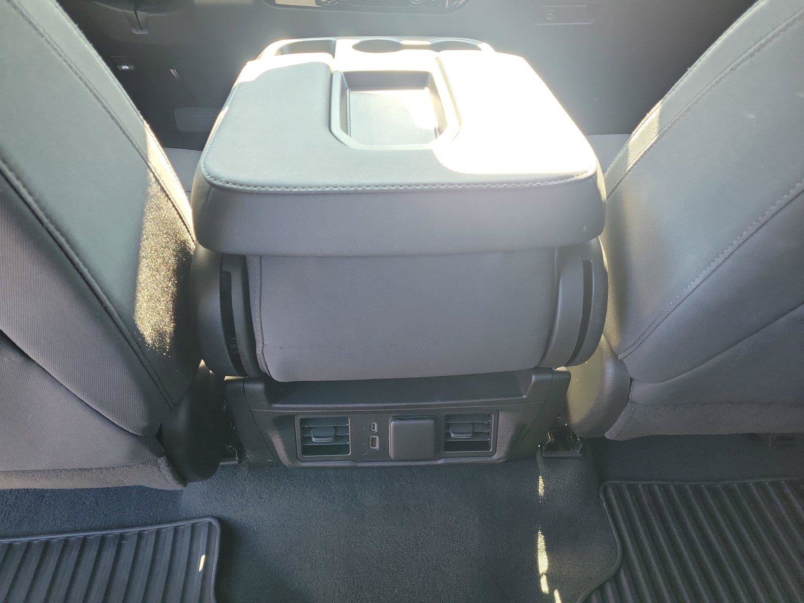 Used 2023 Chevrolet Silverado 1500 LT AWD/4WD image 10