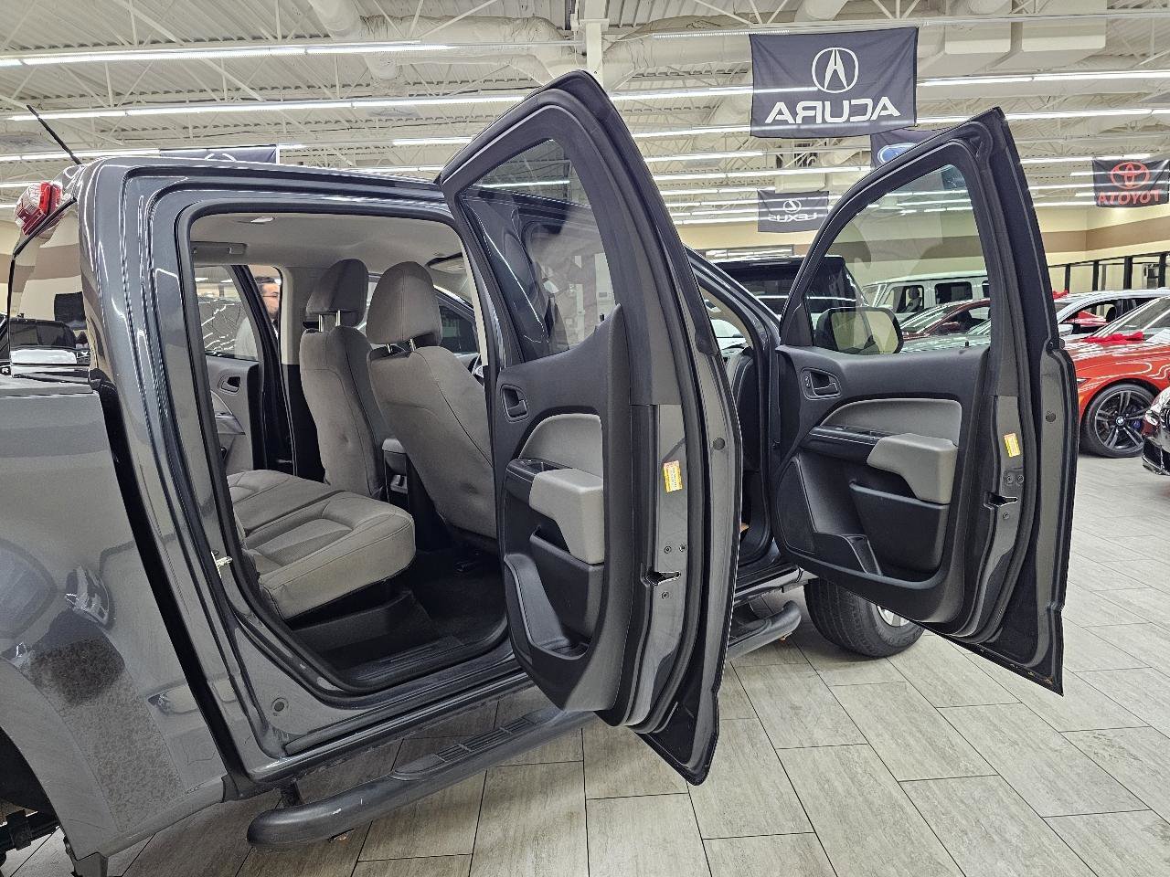 Used 2017 Chevrolet Colorado W/T w/ WT Convenience Package image 12