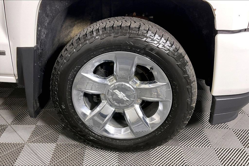 Used 2018 Chevrolet Silverado 1500 LTZ Z71 image 11