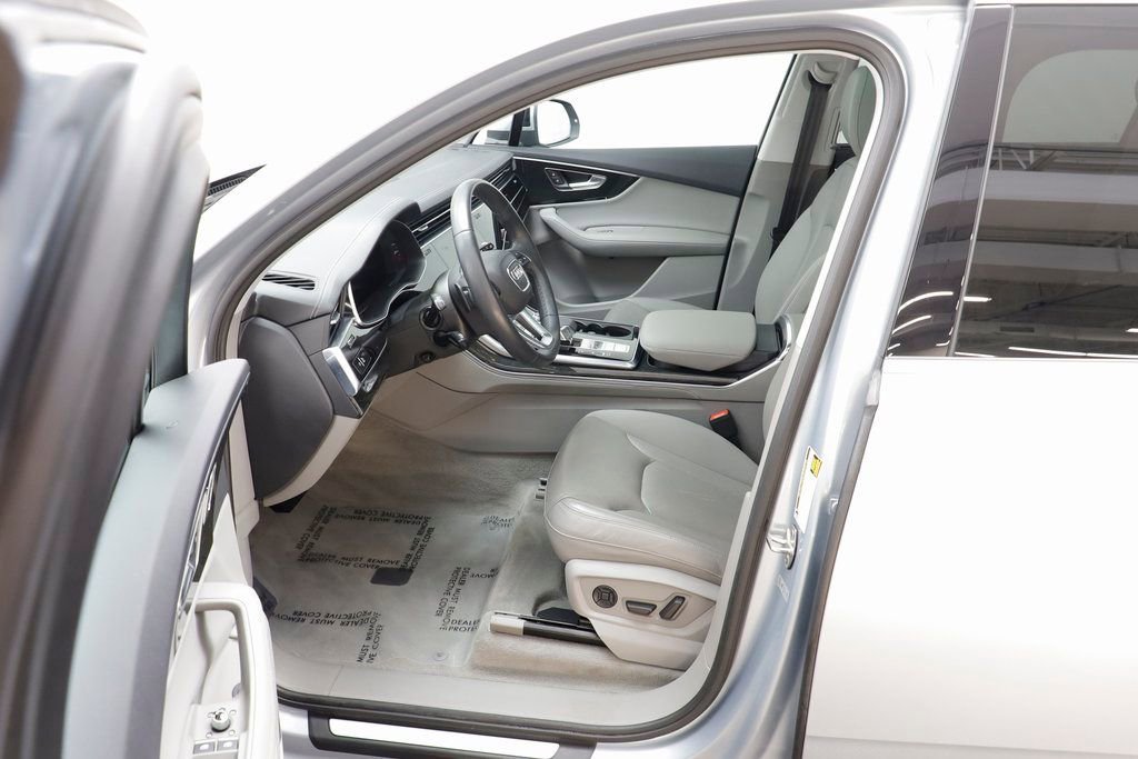 Used 2023 Audi Q7 3.0T Prestige image 6