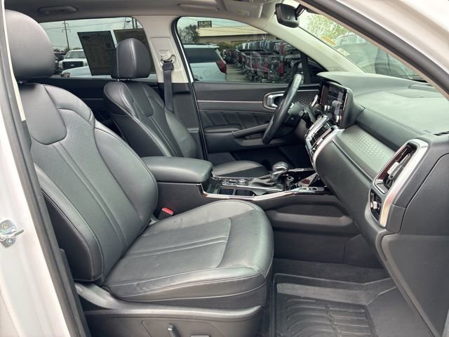 Used 2023 Kia Sorento SX FWD image 31