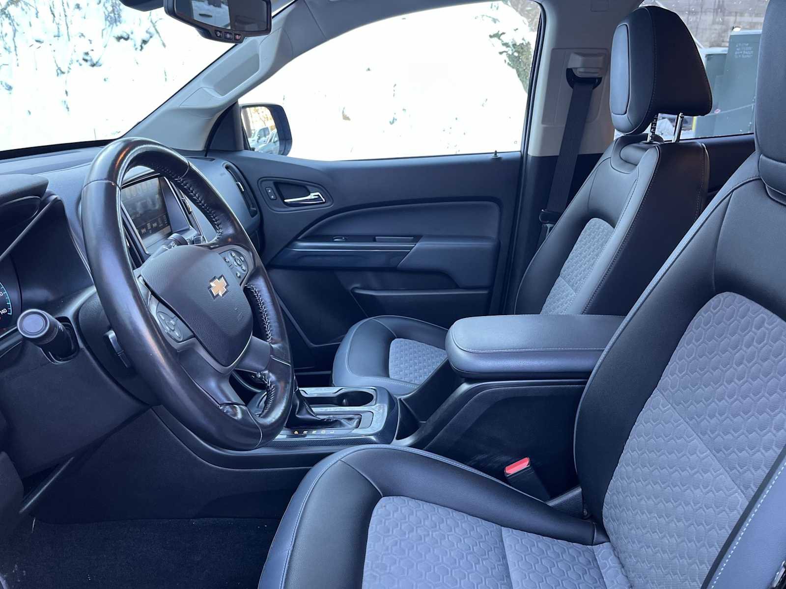 Used 2018 Chevrolet Colorado Z71 image 17