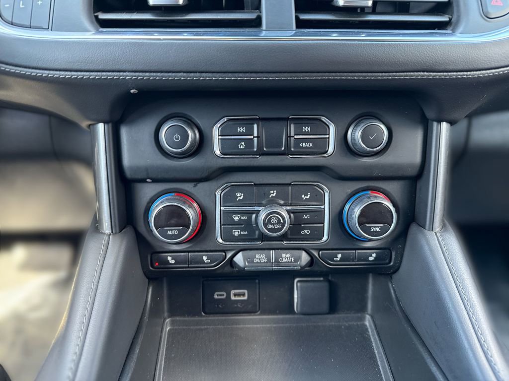 Used 2023 Chevrolet Suburban LT image 16