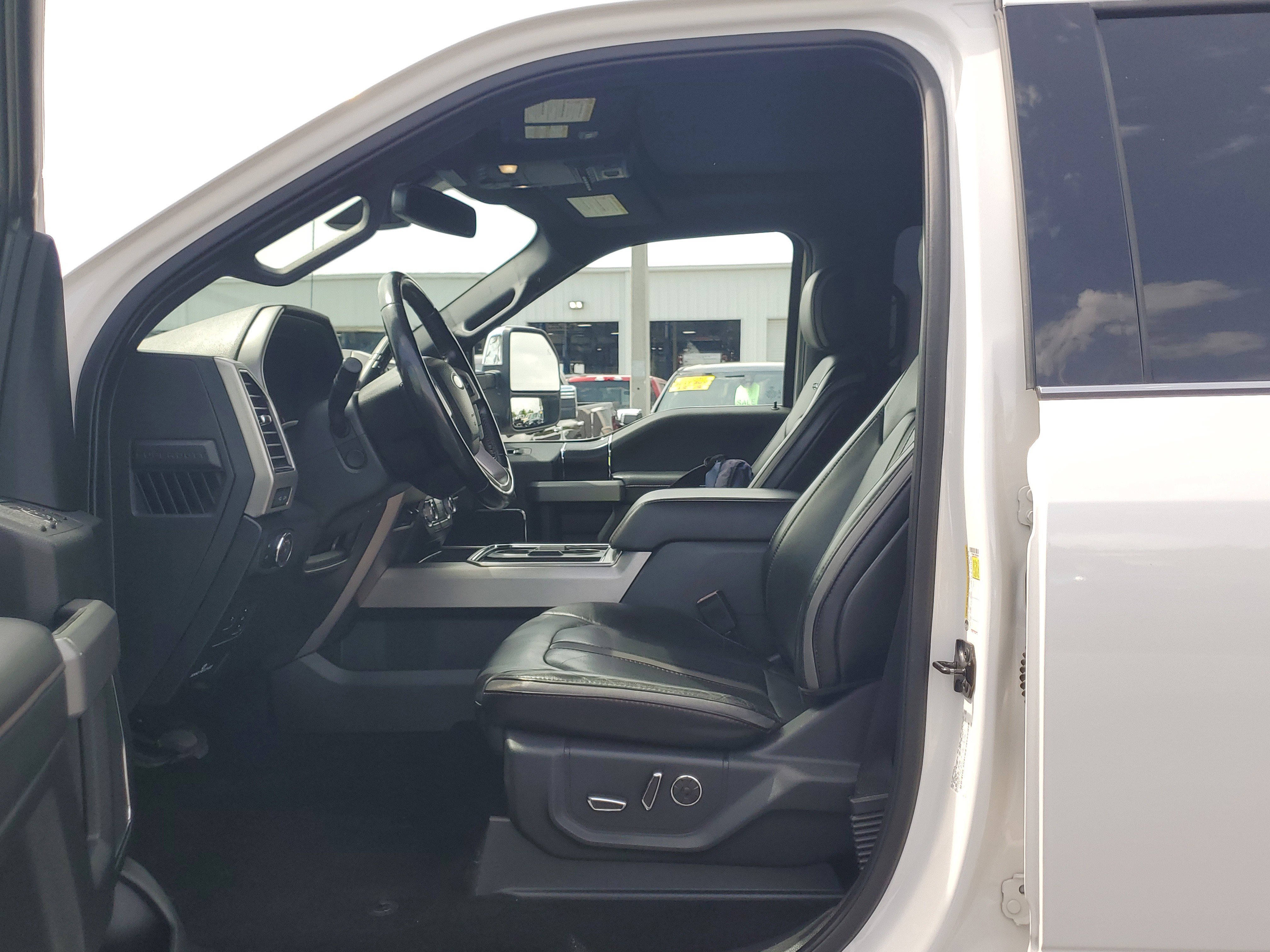 Used 2019 Ford F450 Platinum w/ Platinum Ultimate Package image 20