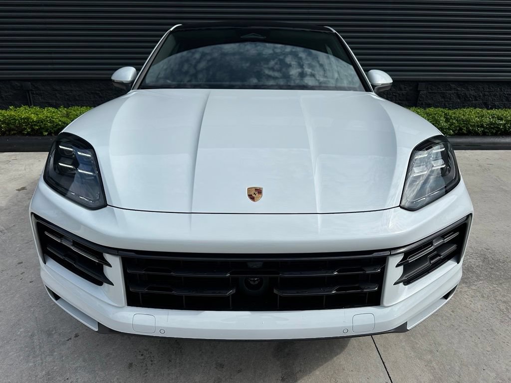 New 2026 Porsche Cayenne Coupe AWD/4WD image 8
