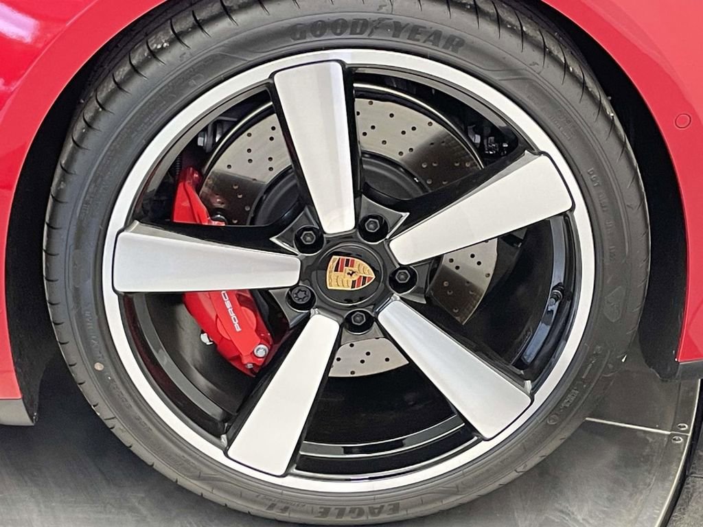 Used 2025 Porsche 911 Carrera S image 12