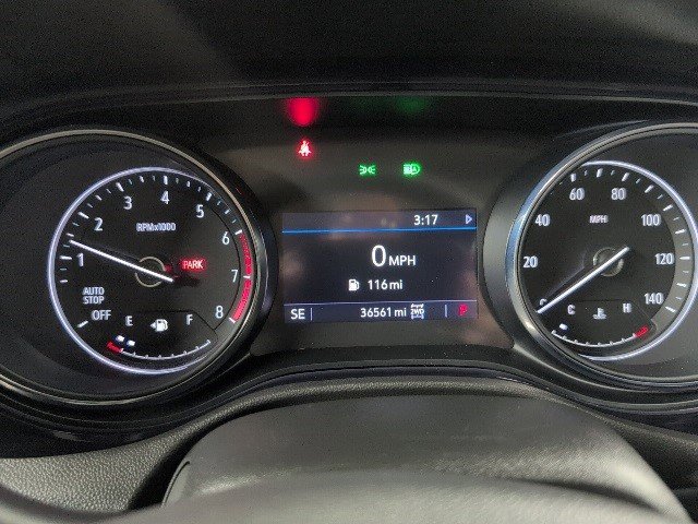 Certified 2022 Buick Encore GX Essence w/ Experience Buick Package image 12