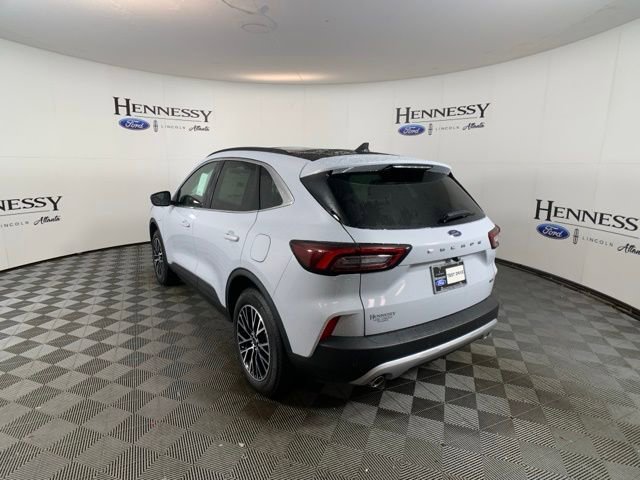 Used 2025 Ford Escape SE image 5