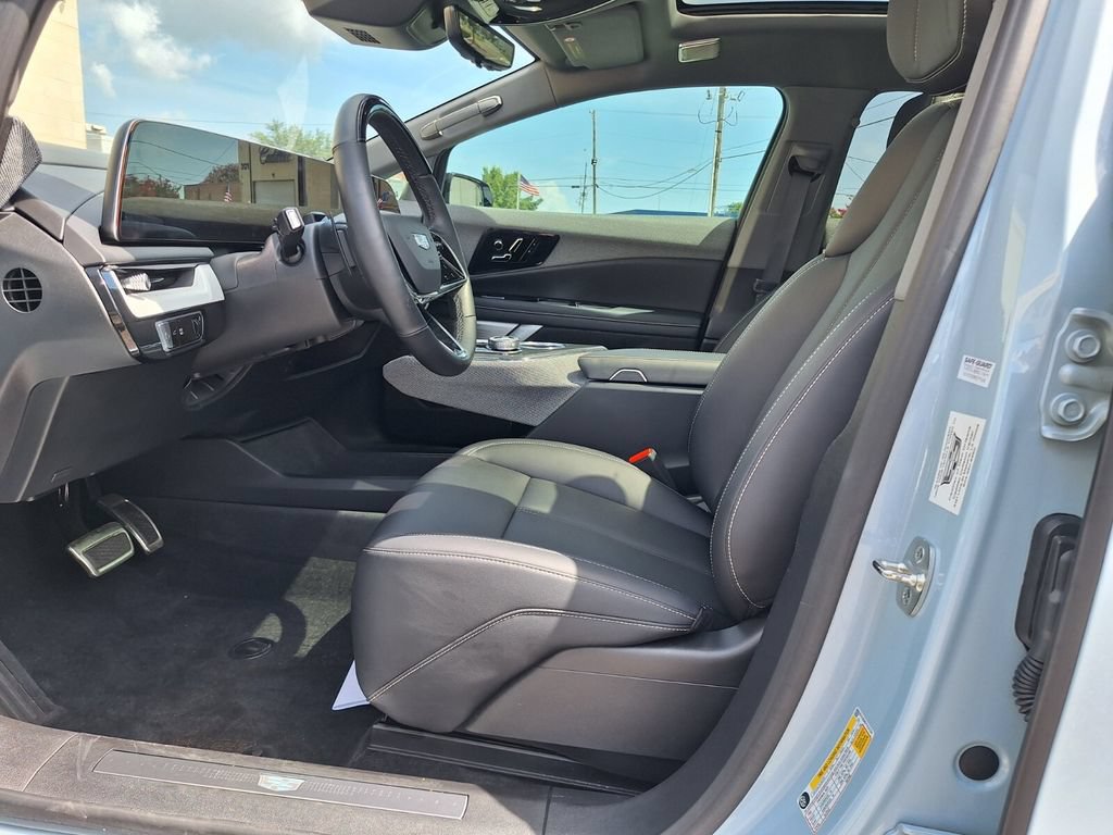Certified 2026 Cadillac Optiq Sport 1 RWD image 14