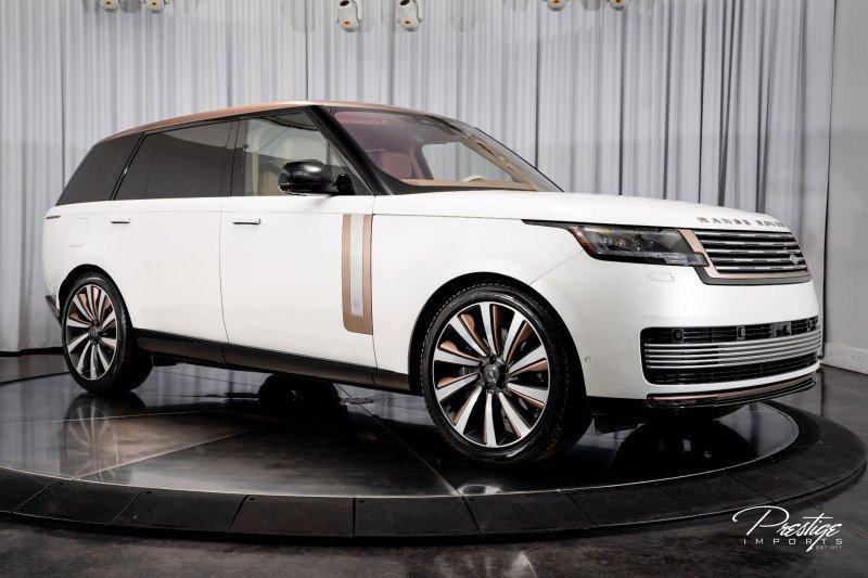 Used 2023 Land Rover Range Rover SV image 17