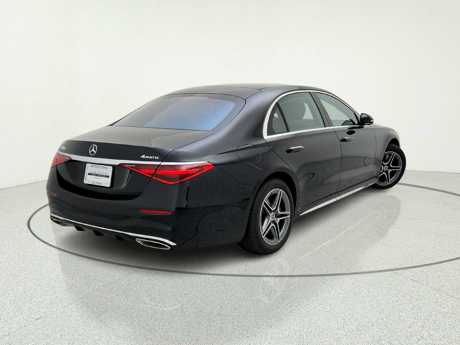New 2026 Mercedes-Benz S 580e 4MATIC Sedan image 9
