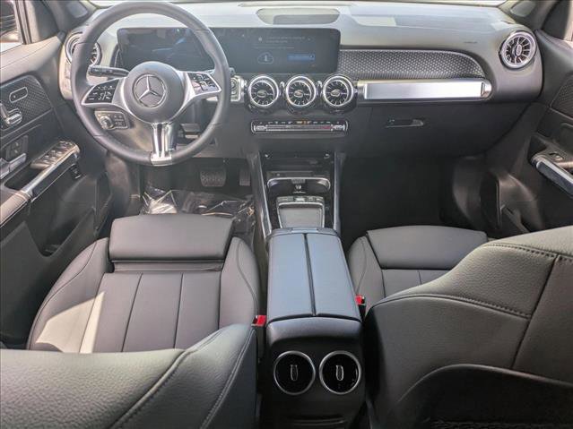 New 2025 Mercedes-Benz GLB 250 image 12