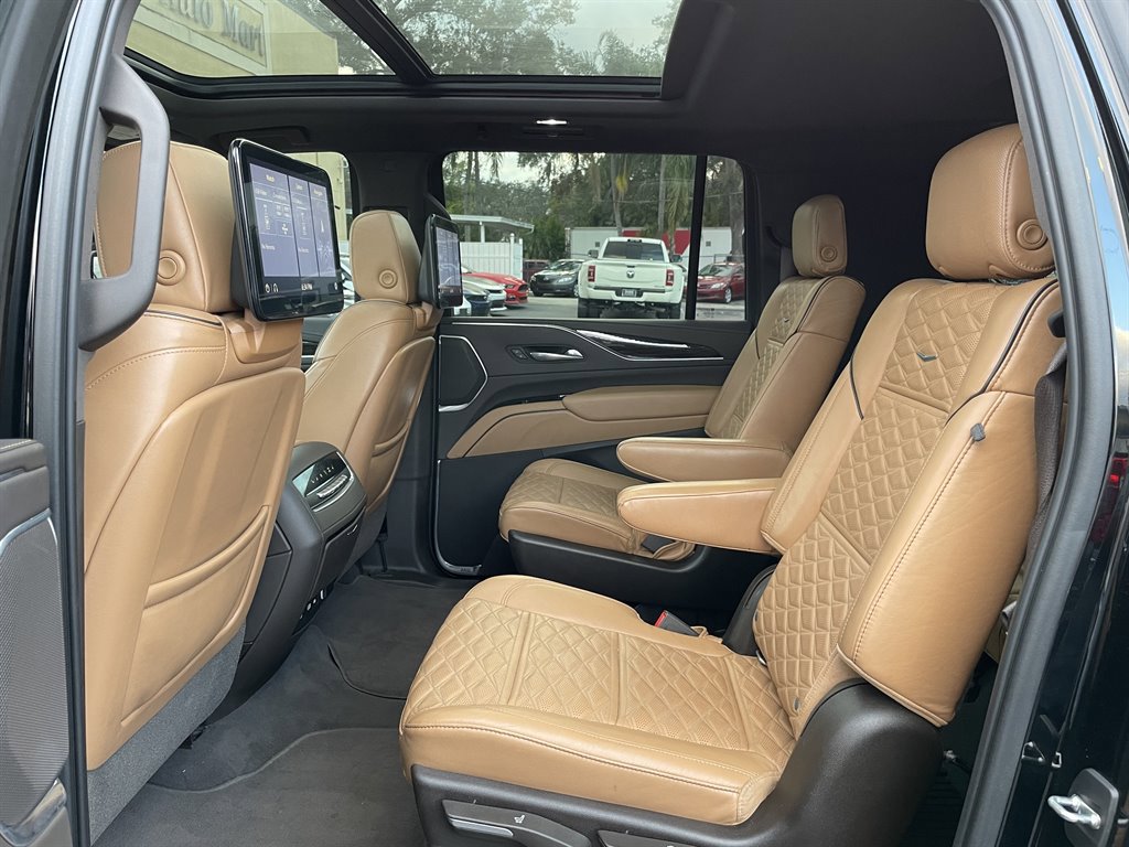 Used 2021 Cadillac Escalade ESV Sport w/ Driver Assist Tech Package RWD image 25
