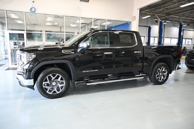 New 2026 GMC Sierra 1500 SLT w/ SLT Premium Package AWD/4WD image 10