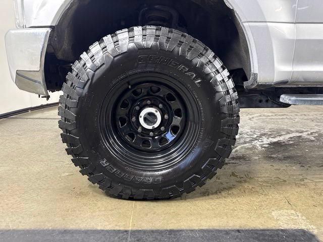 Used 2017 Ford F250 XL w/ Power Equipment Group AWD/4WD image 12