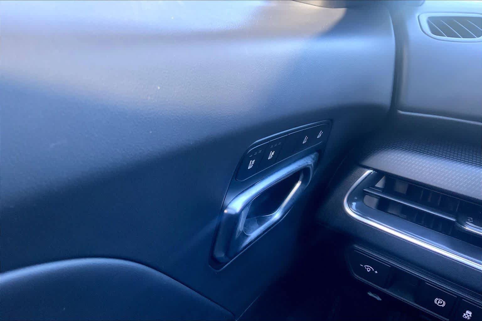 Certified 2025 Kia K4 GT-Line Turbo w/ GT-Line Premium Package FWD image 32