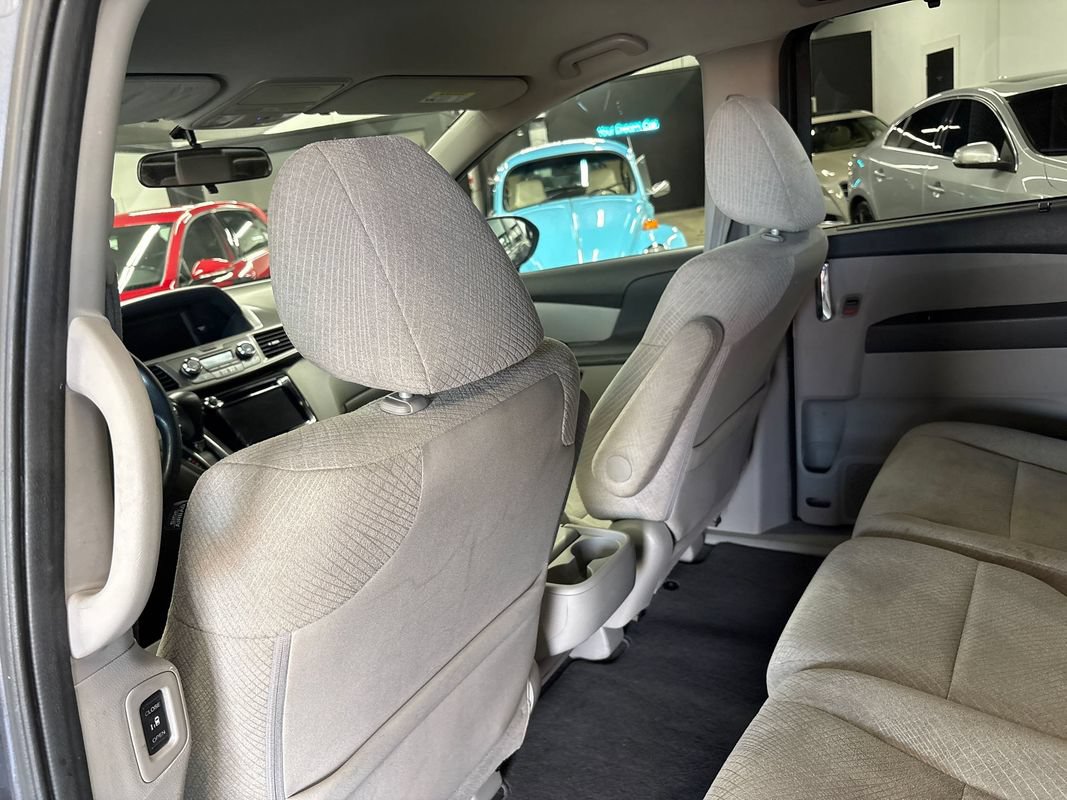 Used 2016 Honda Odyssey EX image 38