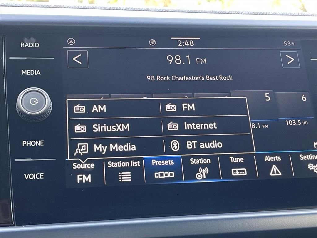 Used 2023 Volkswagen Taos SE image 22