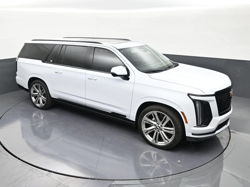 Certified 2026 Cadillac Escalade ESV Platinum Sport AWD/4WD image 18