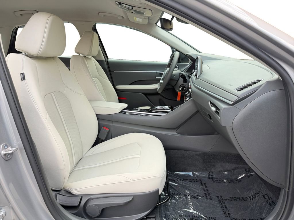 Used 2023 Hyundai Sonata SE FWD image 18