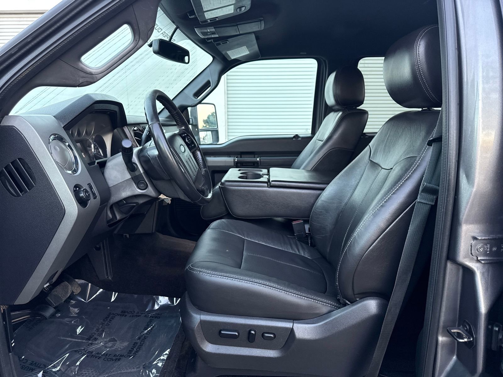 Used 2012 Ford F250 Lariat w/ Lariat Interior Pkg image 9