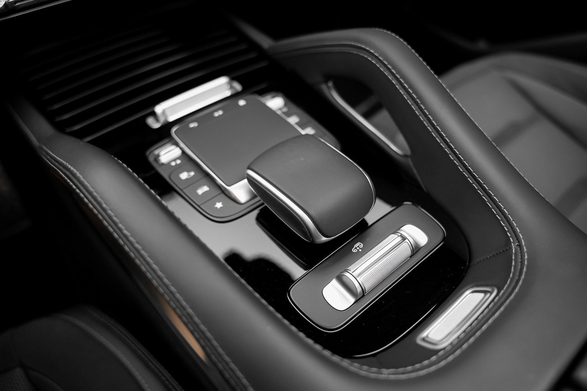 Used 2024 Mercedes-Benz GLE 53 AMG 4MATIC Coupe image 56