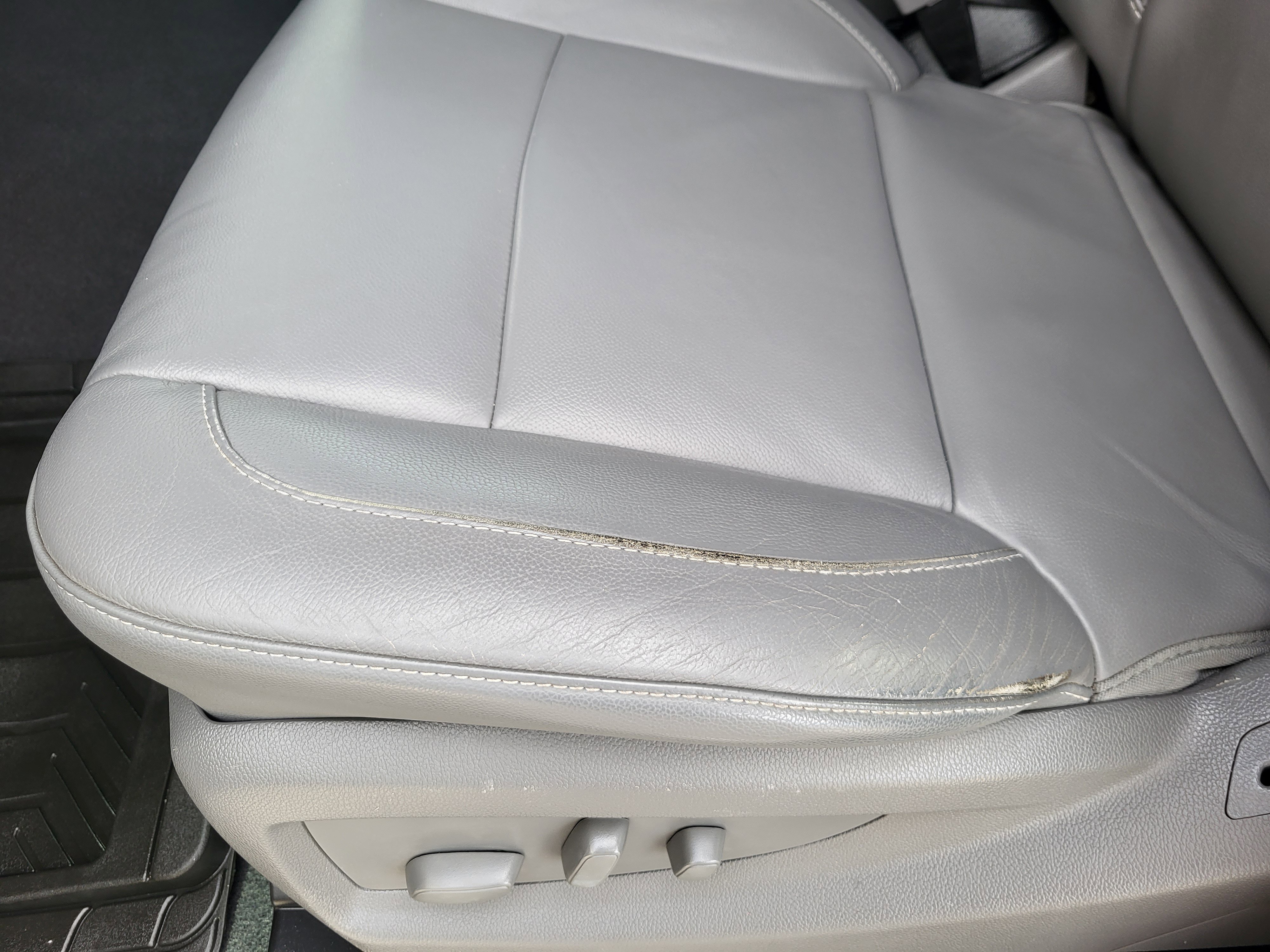 Certified 2019 GMC Sierra 2500 SLT w/ Duramax Plus Package AWD/4WD image 19