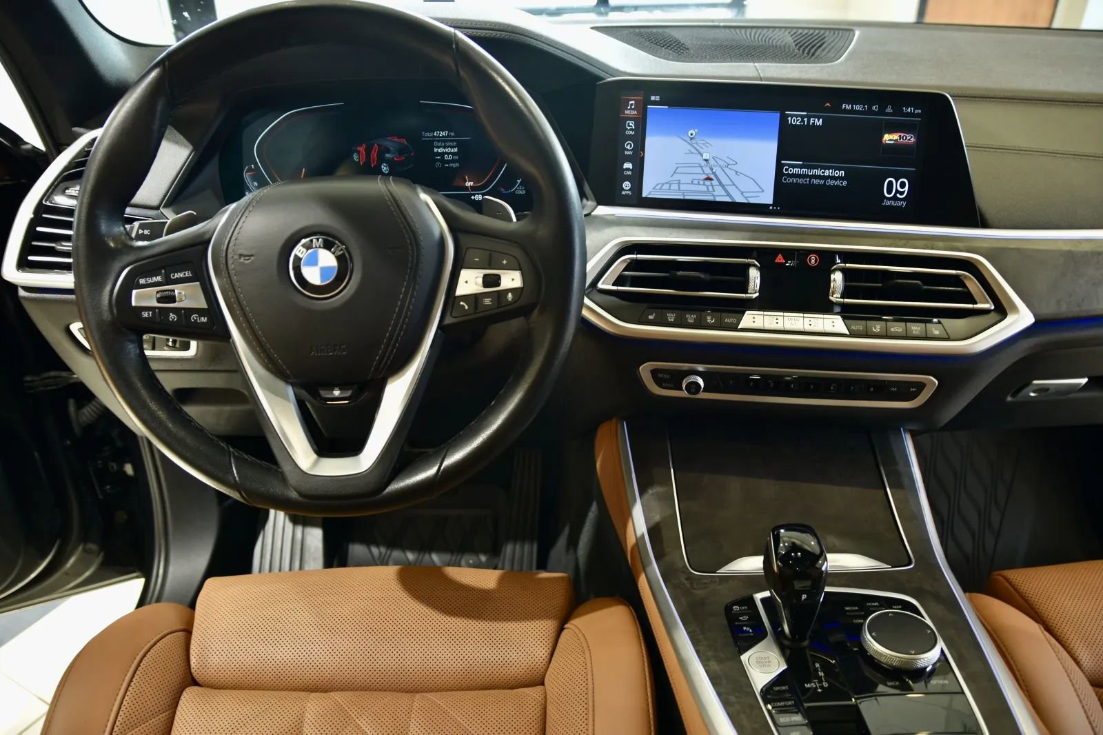 Used 2023 BMW X5 xDrive40i w/ Premium Package image 12