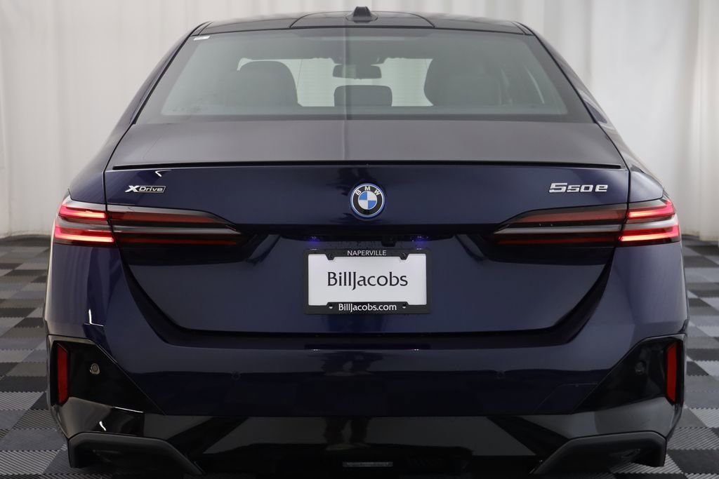 New 2026 BMW 550e xDrive w/ Executive Package image 17