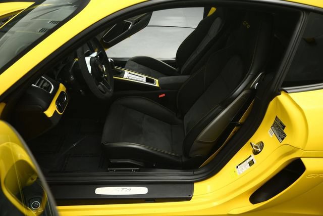 Used 2016 Porsche Cayman GT4 RWD image 40