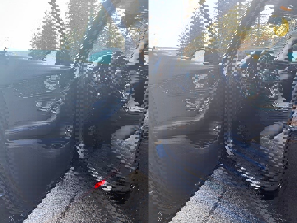 Certified 2022 Mercedes-Benz GLC 300 4MATIC w/ Premium Package Lite image 10