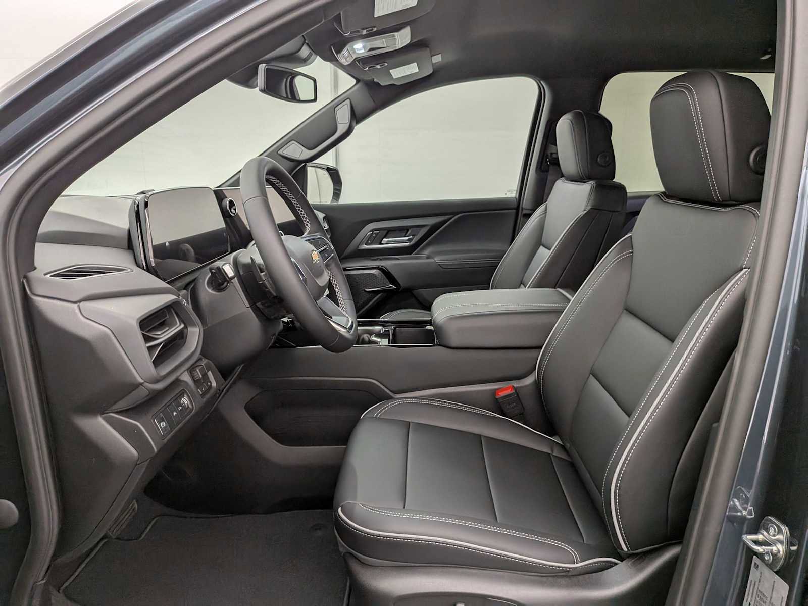 New 2026 Chevrolet Silverado EV LT image 15