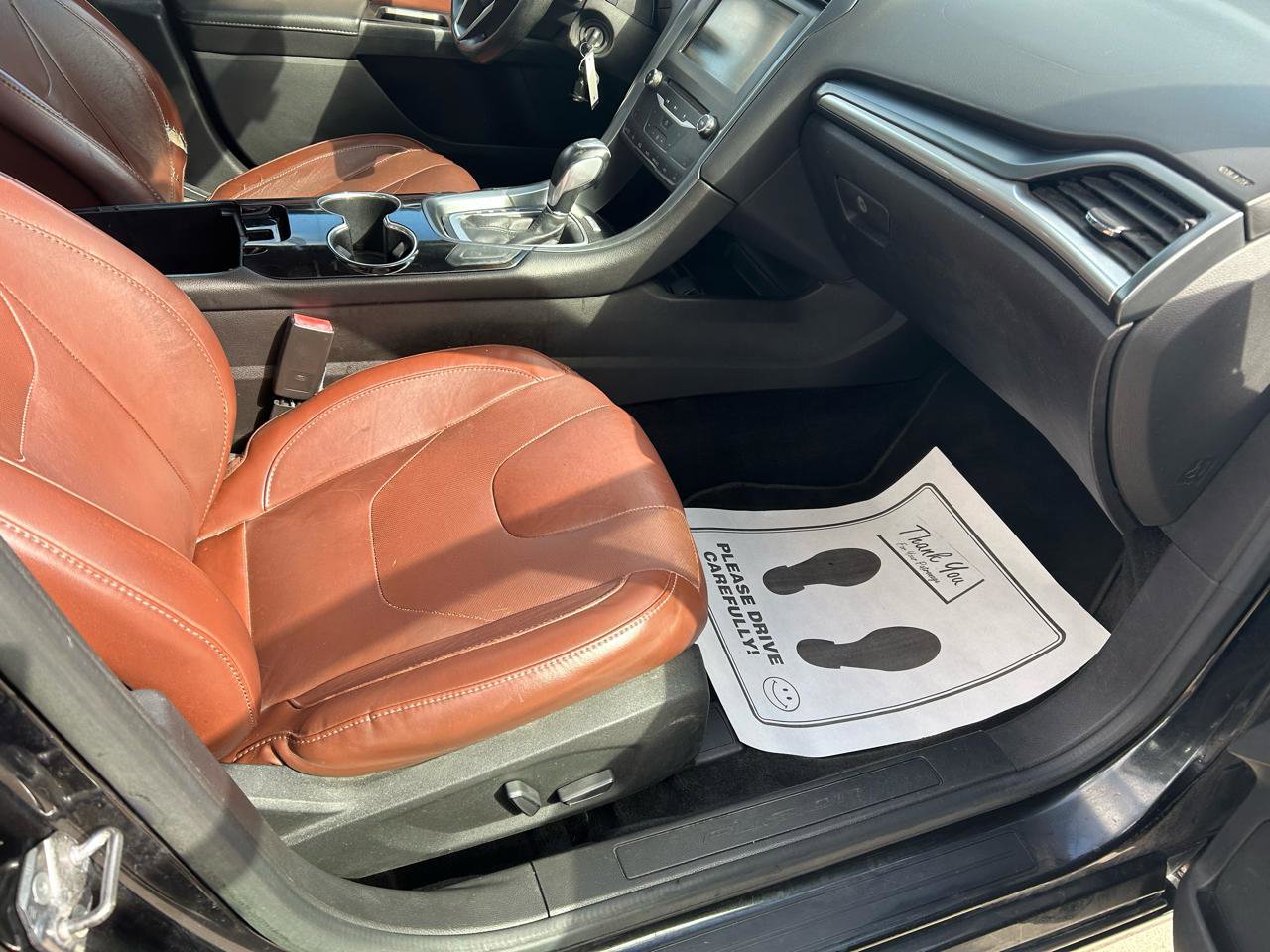 Used 2015 Ford Fusion SE w/ Equipment Group 202A image 12