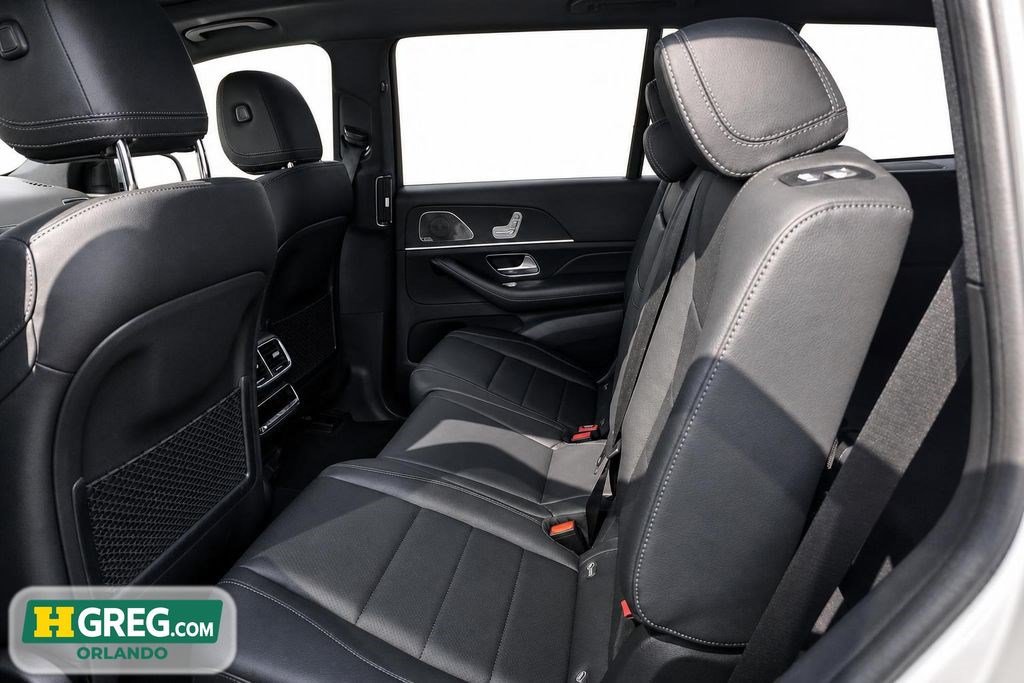 Used 2025 Mercedes-Benz GLS 450 4MATIC image 18