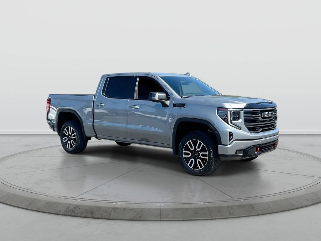 Used 2025 GMC Sierra 1500 AT4 w/ Technology Package AWD/4WD image 2