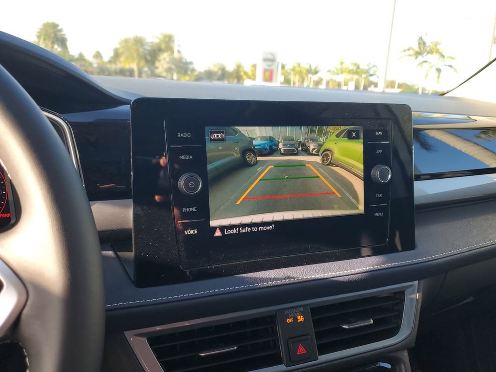 New 2025 Volkswagen Taos SEL image 11