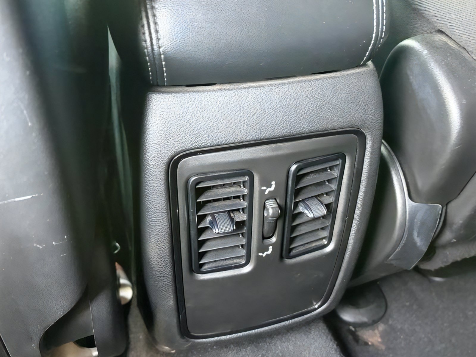 Used 2022 Dodge Durango GT w/ Blacktop Package RWD image 27