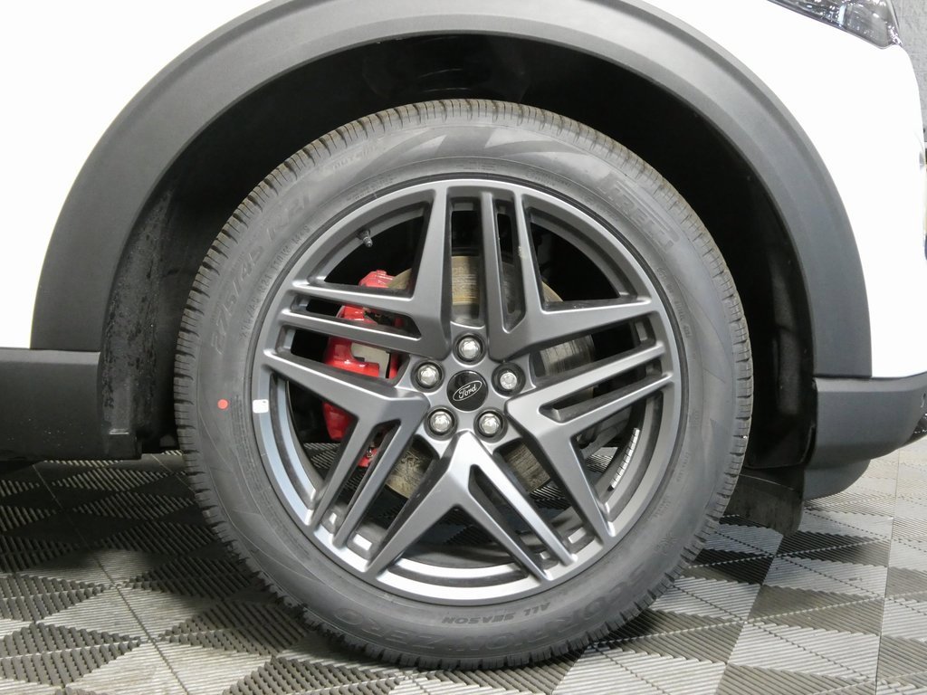 New 2025 Ford Explorer ST image 21