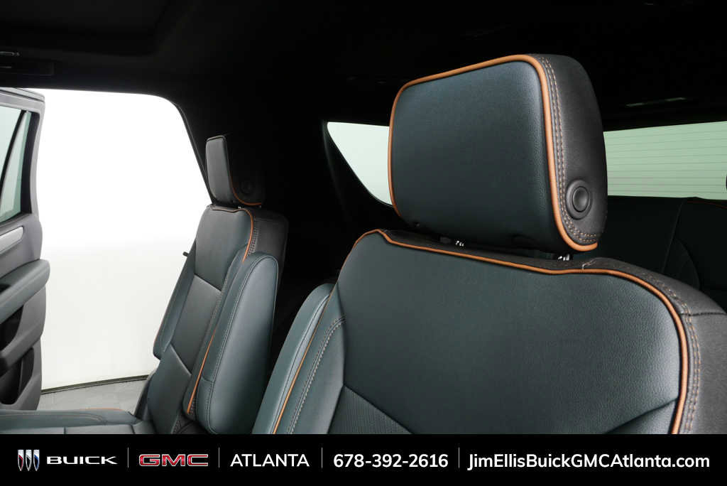 New 2026 GMC Yukon AT4 AWD/4WD image 21